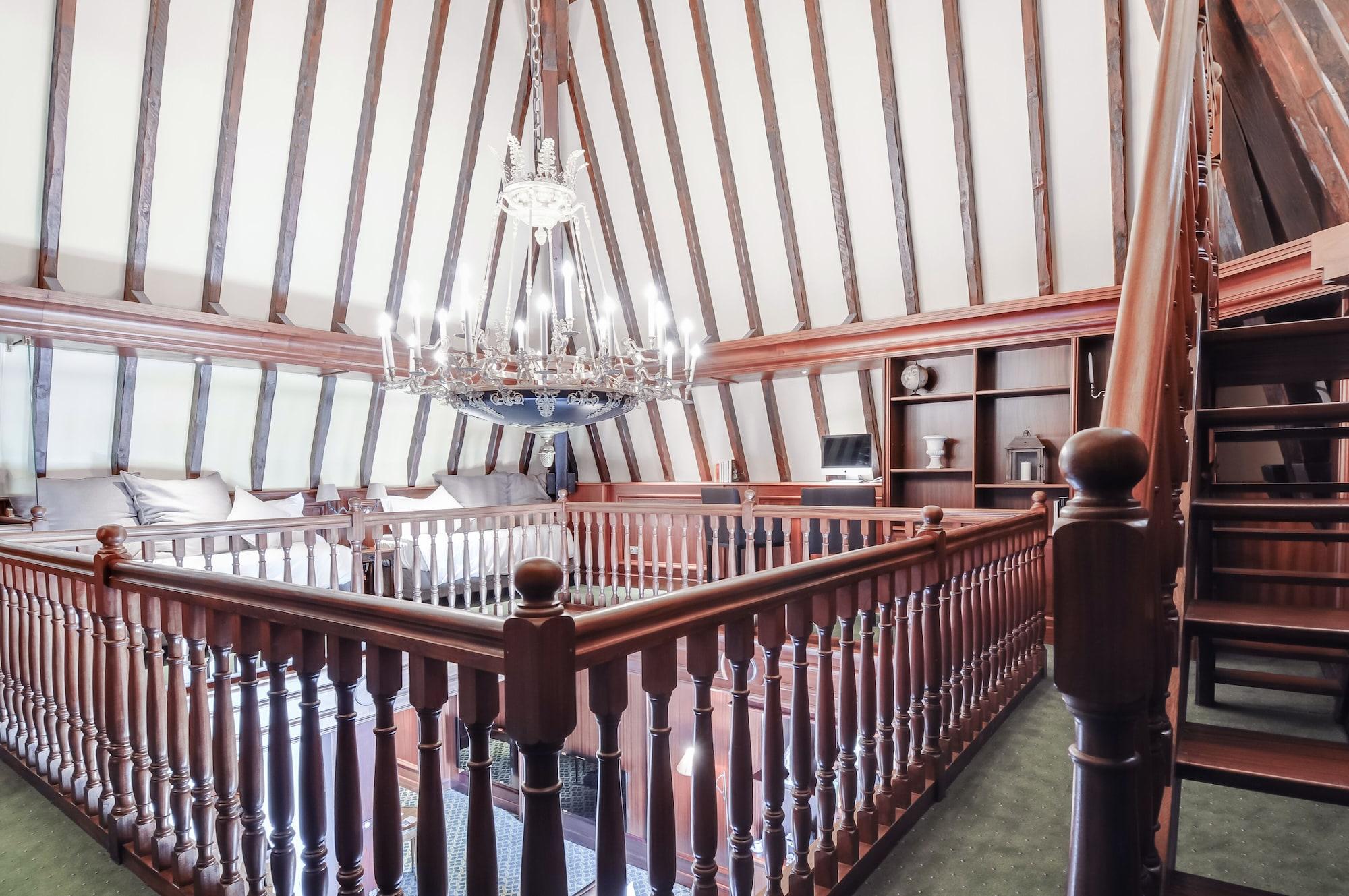 르 팰리스 드 멘톤 호텔 망통생베르나드 외부 사진 The interior of the house