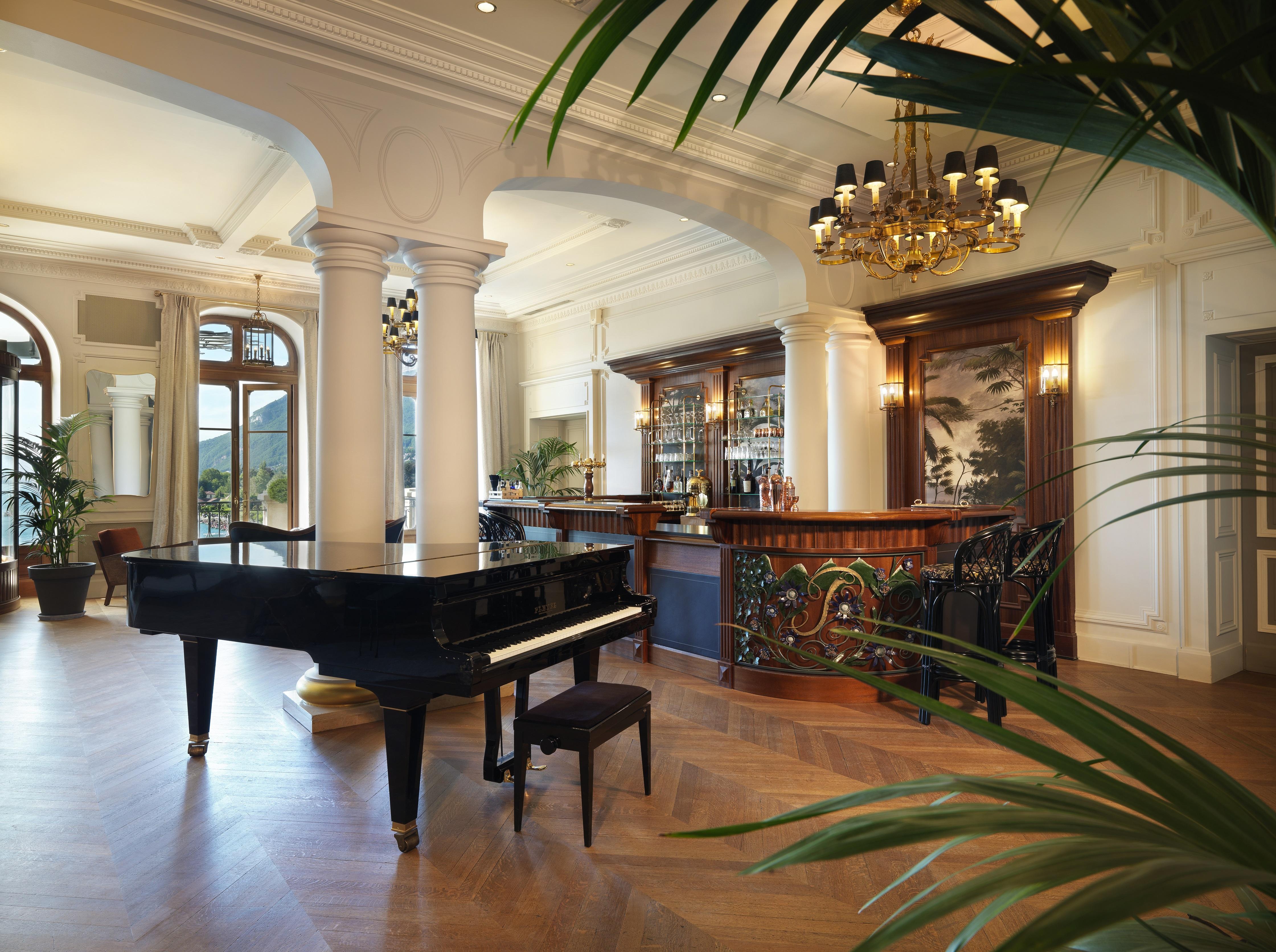 르 팰리스 드 멘톤 호텔 망통생베르나드 외부 사진 The lobby of the hotel