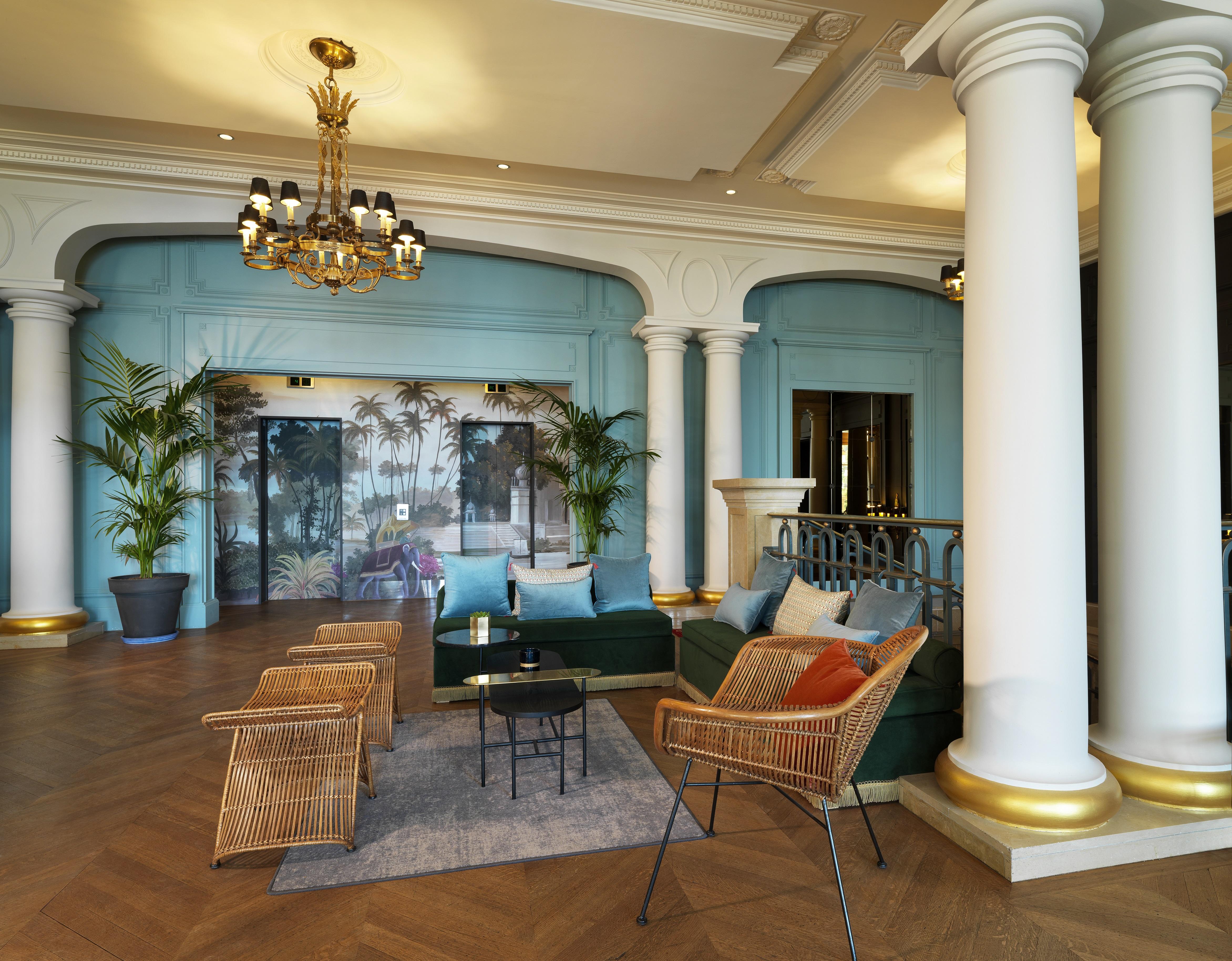 르 팰리스 드 멘톤 호텔 망통생베르나드 외부 사진 The lobby of the hotel