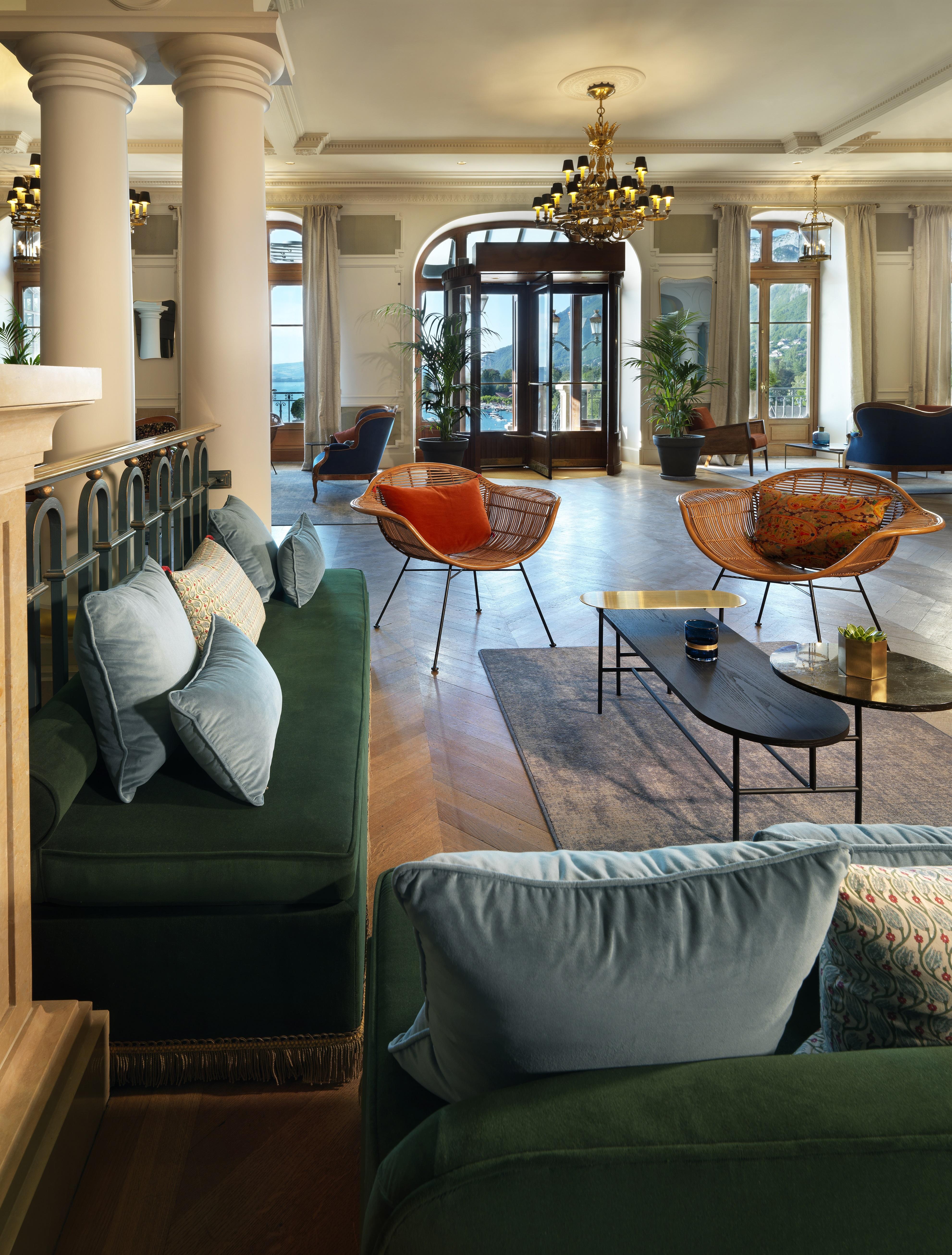 르 팰리스 드 멘톤 호텔 망통생베르나드 외부 사진 The lobby of the hotel